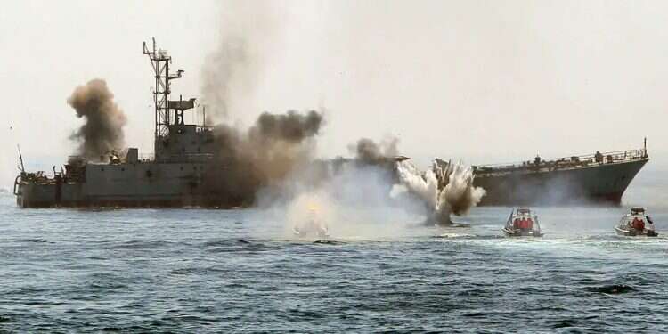 Israeli source confirms Iran, US exchange fire in Strait of Hormuz