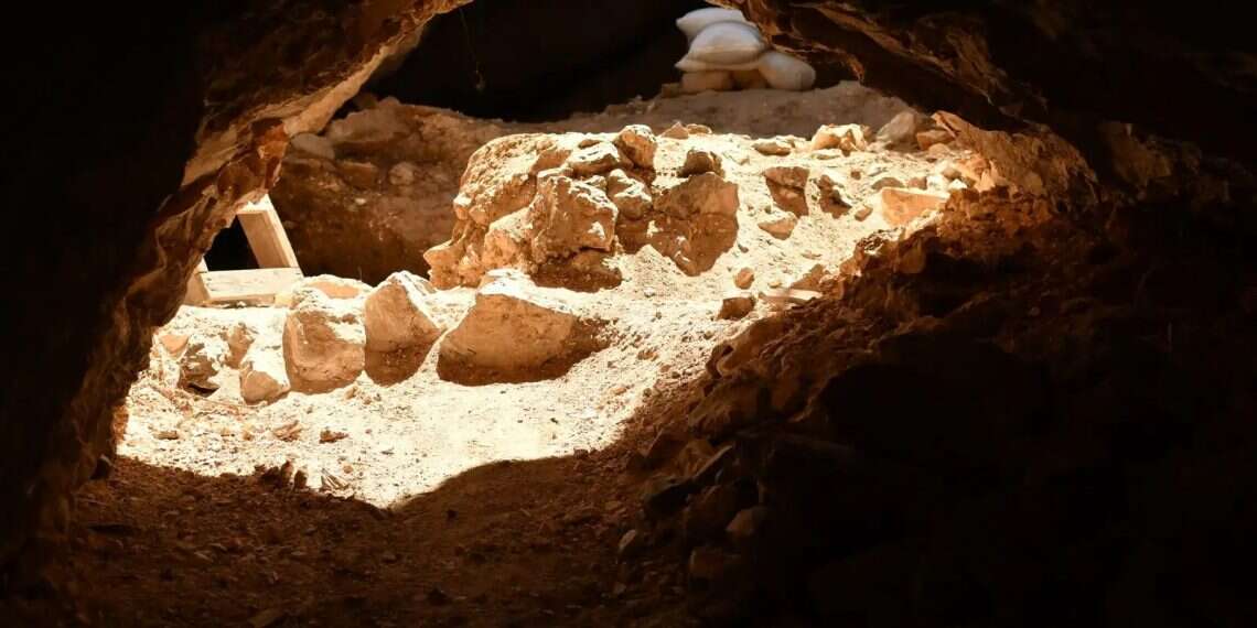 Mysterious cave discovered in Jerusalem