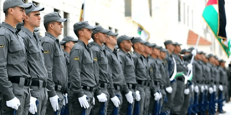 Recruits in a Palestinian Authority security forces course Report: Trump administration open to PA rule in Gaza