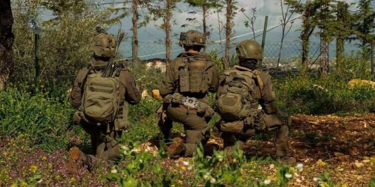 US official: Israel withdraws from parts of security zone in Lebanon