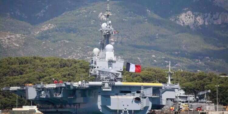 'Send the aircraft carrier': French left-wing leader threatens Israel