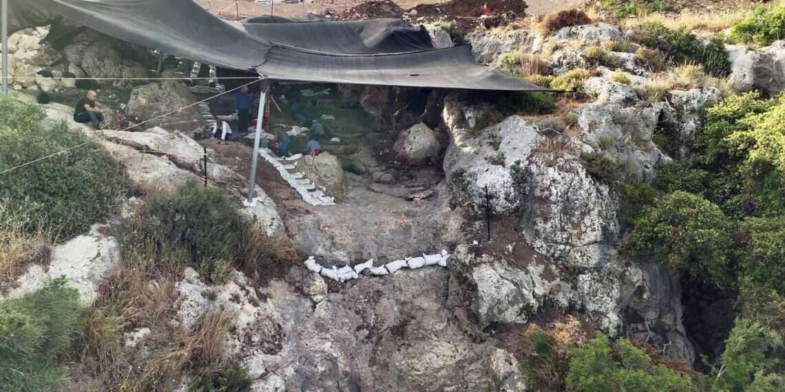 300,000-year-old cave discovered in Israel