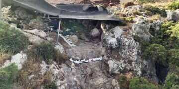 300,000-year-old cave discovered in Israel
