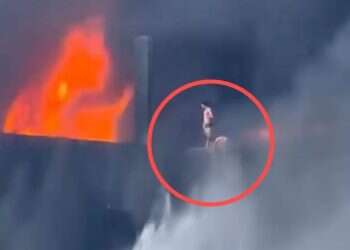Footage from the fire in China Massive fire in China's 'shoe capital' leaves many casualties
