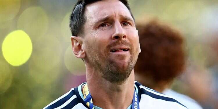 Lionel Messi cries. Photo: Reuters Messi leaves Argentina teammates guessing over future