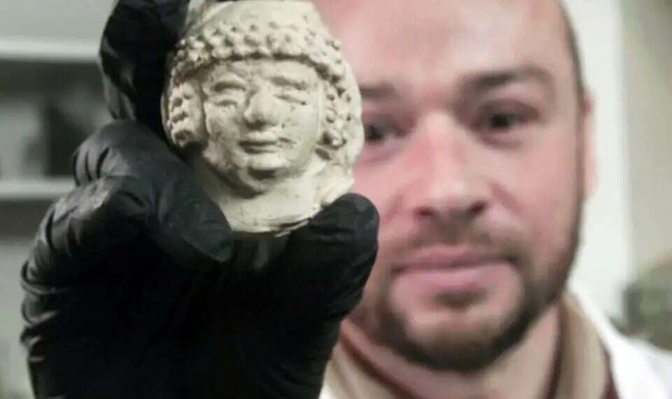 The mold discovered in the excavation. Photo: Emil Aladjem, Israel Antiquities Authority Rare First Temple-Era figurine mold unearthed in Jerusalem