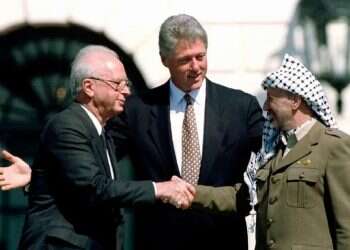 Who is monitoring the Oslo Accords?