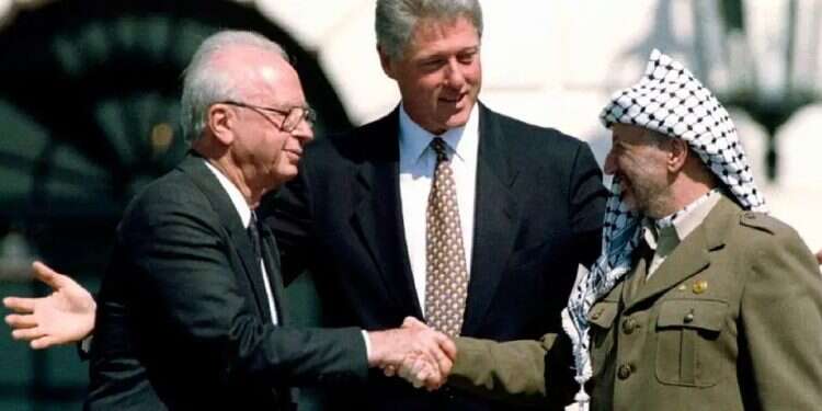 Who is monitoring the Oslo Accords?
