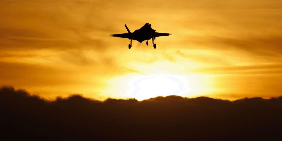 A 5th Generation F-35 lands at RAF Lakenheath at sunset on January 07, 2026 in Mildenhall, England Dramatic upgrade: The new US air-to-air AIM-424 Malice can be launched from F-35