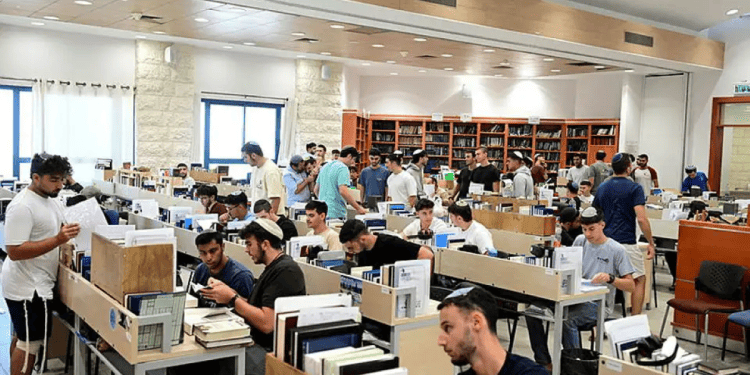 Bnei David pre-military academy in Eli 'We're busy with life, not with death': The pre-military academy welcomes new class despite mounting war losses