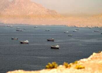 Ships in the Strait of Hormuz. Photo: Reuters Iran strikes vessel in Strait of Hormuz as Pezeshkian calls for deal