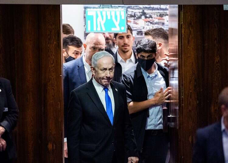 Prime Minister Benjamin Netanyahu at the Knesset plenum. Photo: Yonatan Sindel/Flash90 Ousted before the election? The scenario rattling Netanyahu