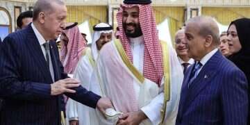 Saudi Arabia builds a new power bloc with Turkey and Pakistan
