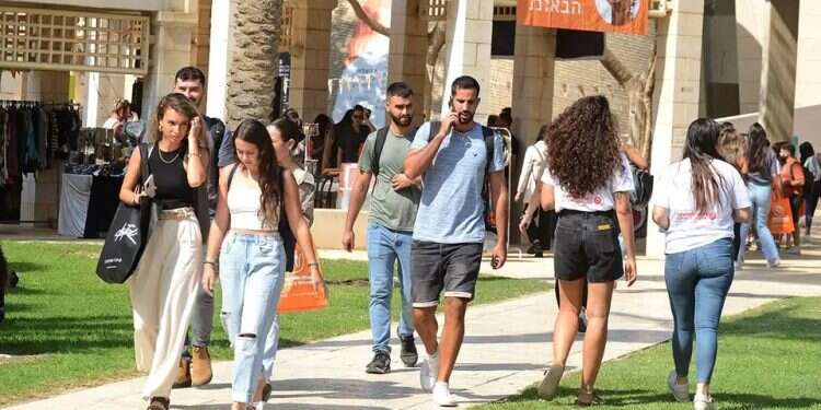 New study finds nearly 1 in 5 Israeli students highly dependent on AI