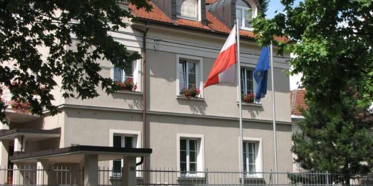 The Polish Embassy in Slovenia Polish diplomat seriously hurt in Ljubljana, ministry denies window fall