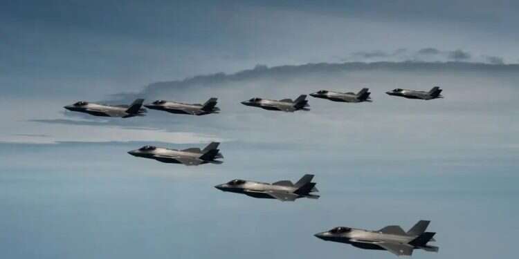 US Air Force F-35 fighter jets | Photo: Reuters Erroneous AI report 'almost started a war' between US, China