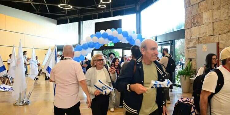 Aliyah to Israel from North America over the summer | Photo: Yossi Zeliger From New York to Israel: 'The atmosphere has turned militant and hateful'