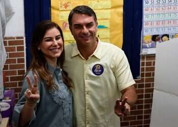Bolsonaro, his family granted US visas after leaving Brazil