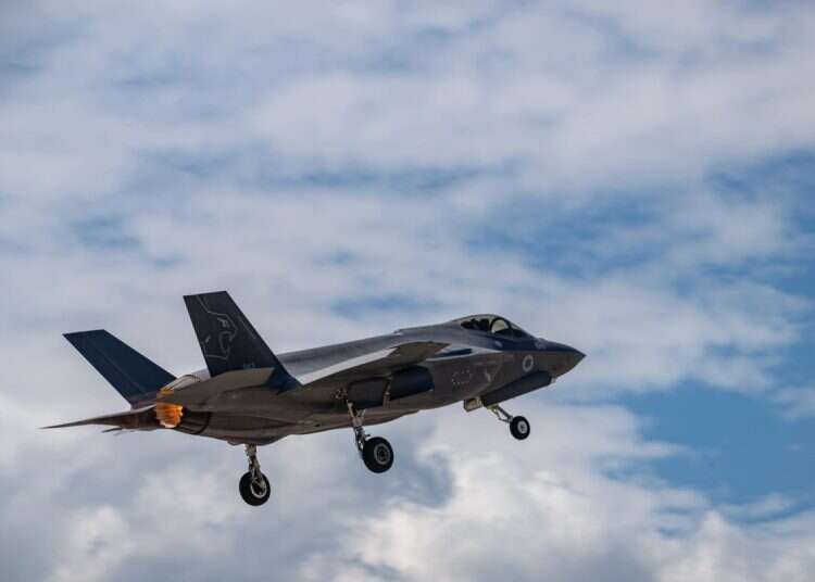 An Israeli F-35 departing toward a bombing sortie in Iran in March 2026 The truth behind the dramatic Israeli Air Force sortie toward Iran