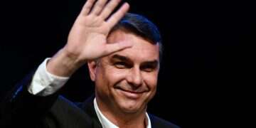 Flávio Bolsonaro declares himself Brazil's 'true president' after election loss