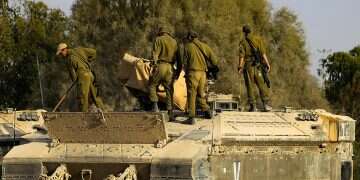 Ahead of elections, IDF chief orders military-wide leave freeze
