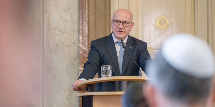Berlin Mayor Kai Wegner at the exhibition's opening ceremony. Photo: World Jewish Congress 'A radical left-wing government in Berlin would threaten Jewish life'