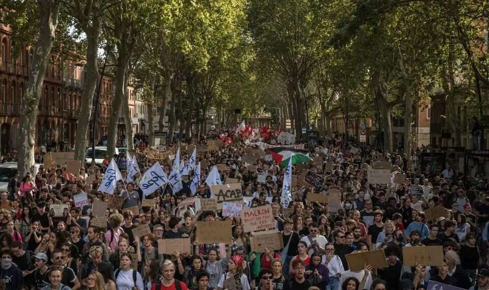 Protesters in Paris. Photo: AFP The antisemitic alliance behind the flames in France's streets