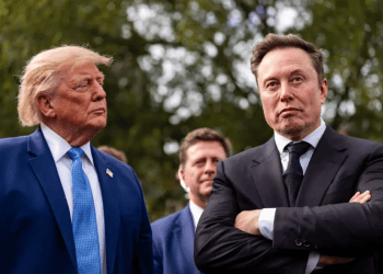 Satellite speed cap grounds Ukraine's drone defense as Musk points to Washington