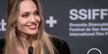Angelina Jolie. Angelina Jolie's viral Gaza photos are months old, Google confirms