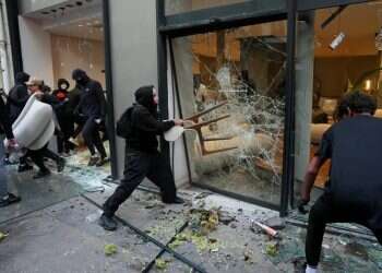 Not just Gucci and Prada; in Italy they loot a little differently