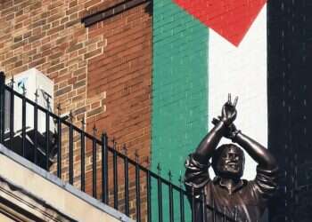 Statue of convicted terrorist Marwan Barghouti placed on London roof