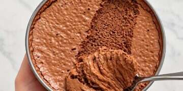 Chocolate mousse in two minutes? Try this jaw-dropping hack
